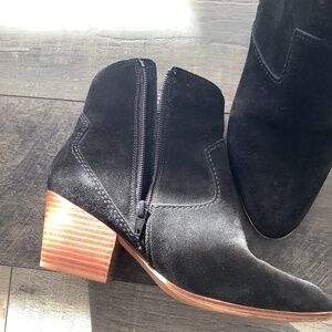 Aldo black suede ankle boots, size 8